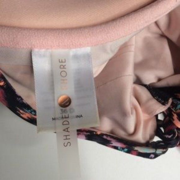 Shade & Shore 36D Tribal One Piece Swimsuit - Picture 6 of 7